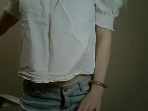 Snapshot of DitaVira chatting on January 27, 2025, 8:49 pm DitaVira online show from January 27, 2025, 8:49 pm