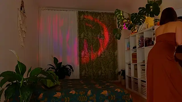 Snapshot of lana_sky chatting on February 13, 2025, 8:45 pm lana sky online show from February 13, 2025, 8:45 pm