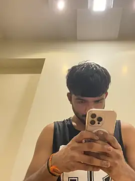 Snapshot of playboy0133 chatting on March 3, 2025, 12:23 am playboy0133 online show from March 3, 2025, 12:23 am