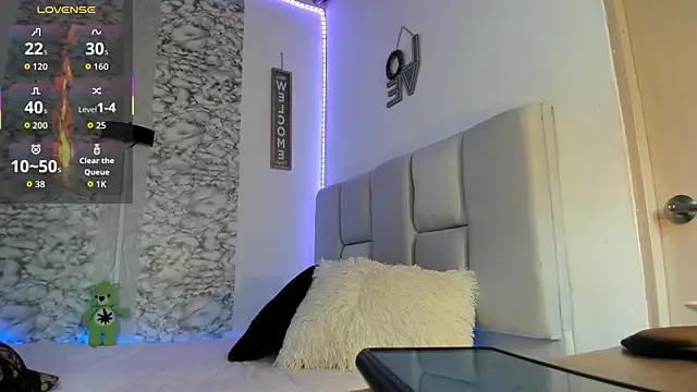 Snapshot of CRAZYBOYLOVE chatting on October 11, 2025, 2:29 pm CRAZYBOYLOVE online show from October 11, 2025, 2:29 pm