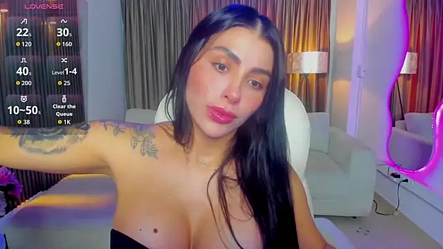 Sarah Stone  online show from May 16, 2026, 8:41 pm