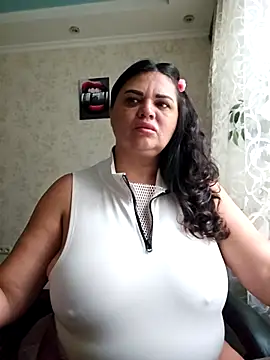 Snapshot of littleRikka chatting on October 10, 2025, 8:26 am littleRikka online show from October 10, 2025, 8:26 am