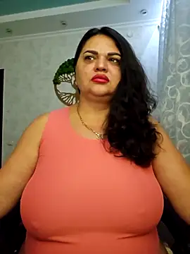 Snapshot of littleRikka chatting on September 12, 2025, 5:24 pm littleRikka online show from September 12, 2025, 5:24 pm