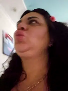 Snapshot of littleRikka chatting on October 10, 2025, 8:31 pm littleRikka online show from October 10, 2025, 8:31 pm