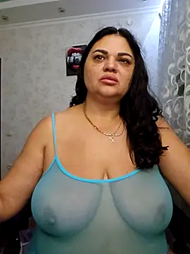 Snapshot of littleRikka chatting on October 14, 2025, 5:46 pm littleRikka online show from October 14, 2025, 5:46 pm