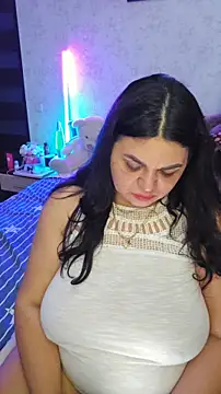 littleRikka online show from April 18, 2026, 7:07 pm