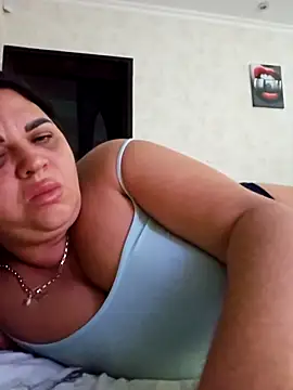 Snapshot of littleRikka chatting on October 4, 2025, 6:42 pm littleRikka online show from October 4, 2025, 6:42 pm