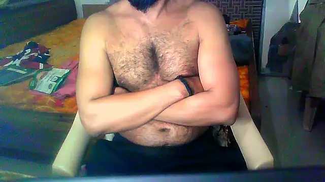 Snapshot of Vbestshow chatting on February 19, 2026, 11:45 pm Vbestshow online show from February 19, 2026, 11:45 pm