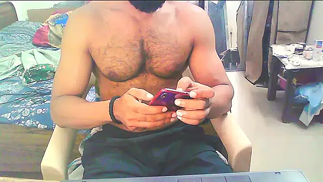 Snapshot of Vbestshow chatting on October 27, 2025, 11:33 am Vbestshow online show from October 27, 2025, 11:33 am