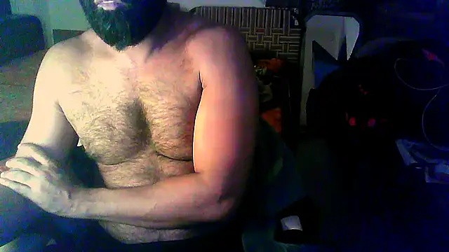 Snapshot of Vbestshow chatting on February 17, 2026, 12:35 pm Vbestshow online show from February 17, 2026, 12:35 pm