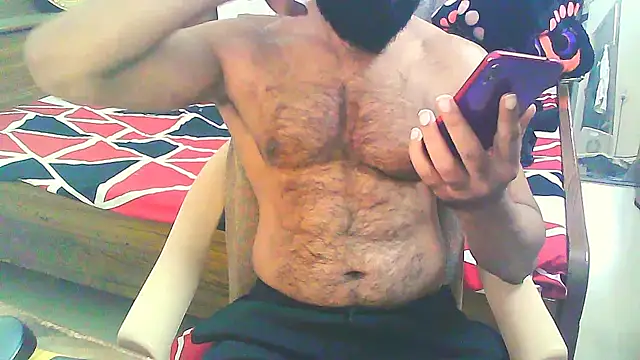 Snapshot of Vbestshow chatting on December 4, 2025, 11:53 am Vbestshow online show from December 4, 2025, 11:53 am