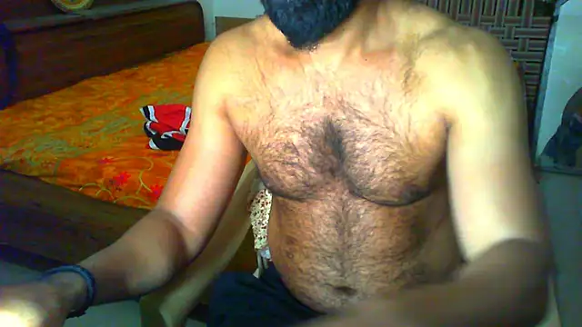 Snapshot of Vbestshow chatting on February 25, 2026, 12:05 pm Vbestshow online show from February 25, 2026, 12:05 pm