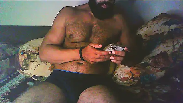 Snapshot of Vbestshow chatting on October 23, 2025, 11:25 pm Vbestshow online show from October 23, 2025, 11:25 pm