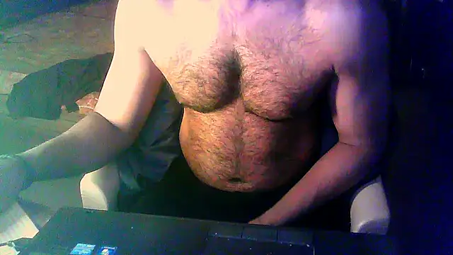 Snapshot of Vbestshow chatting on February 16, 2026, 5:55 pm Vbestshow online show from February 16, 2026, 5:55 pm