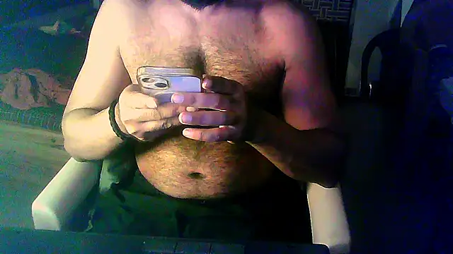 Snapshot of Vbestshow chatting on February 15, 2026, 12:37 pm Vbestshow online show from February 15, 2026, 12:37 pm