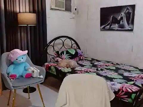 Snapshot of CumEaterLima chatting on November 14, 2025, 6:39 am CumEaterLima online show from November 14, 2025, 6:39 am