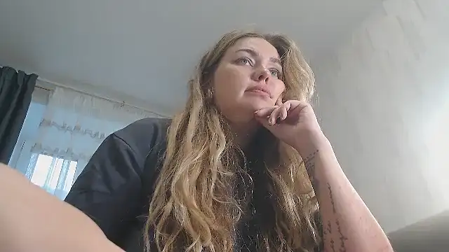 xxkristinaxx online show from October 23, 2025, 12:15 pm