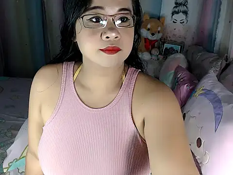 hersheykisses07 online show from January 12, 2026, 2:51 am