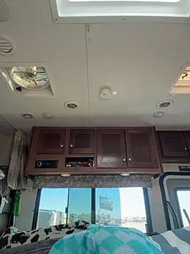  Rapunzel  online show from October 28, 2025, 6:51 pm