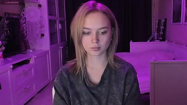 MaryDreaminess online show from January 19, 2025, 8:41 pm