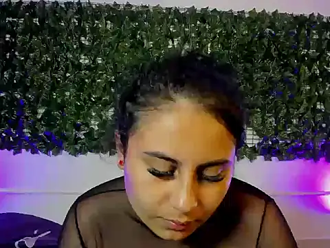 AbbyTaylorr online show from April 20, 2026, 12:13 am