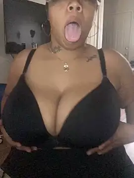 blaszindelight2386 online show from September 10, 2025, 7:35 pm