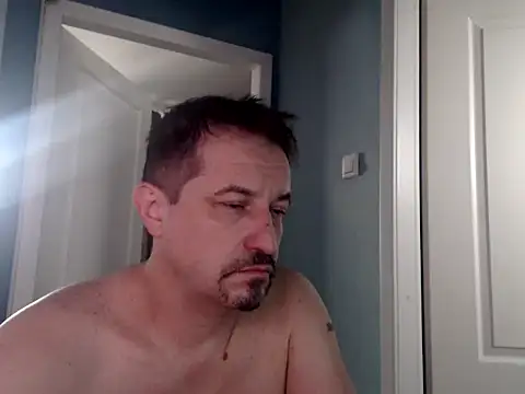 MisterFaithRO online show from May 10, 2026, 9:24 am
