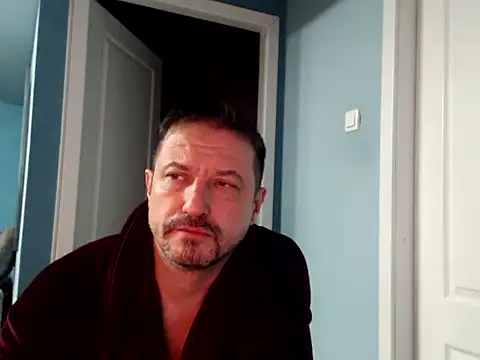 MisterFaithRO online show from April 19, 2026, 1:39 am