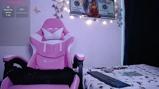 Snapshot of Jessi_Evans chatting on November 27, 2025, 1:55 pm Jessi Evans online show from November 27, 2025, 1:55 pm