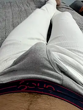 Snapshot of Babyucum4me chatting on November 7, 2025, 6:12 pm Babyucum4me online show from November 7, 2025, 6:12 pm