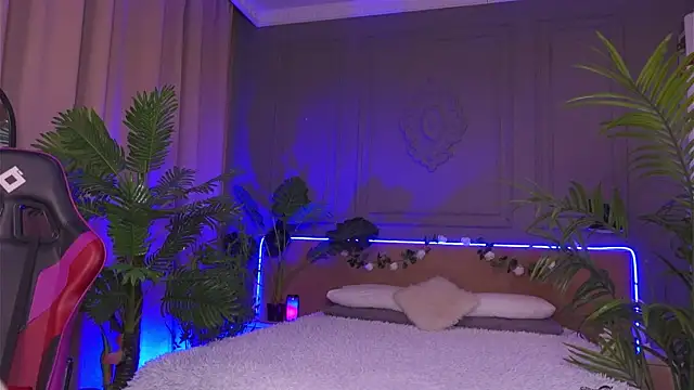 Snapshot of Devilinee chatting on February 25, 2025, 7:20 am Devilinee online show from February 25, 2025, 7:20 am