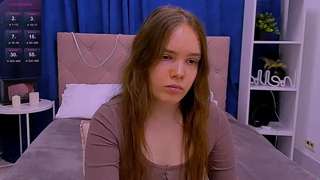 Janie JJ Curvie online show from February 26, 2026, 1:27 am