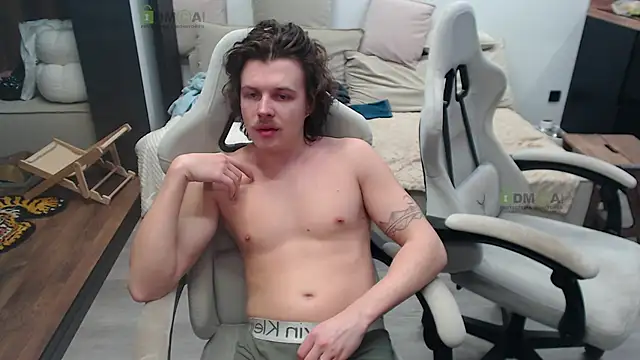 Sunny-Girl1 online show from April 4, 2026, 4:35 pm