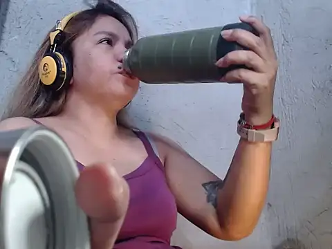 ambersmile online show from February 12, 2026, 1:16 am