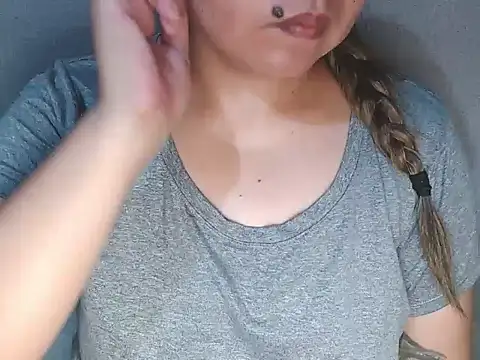 ambersmile online show from March 11, 2026, 10:53 am