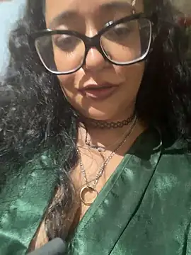 Snapshot of PichyPrettyPussy chatting on November 3, 2025, 4:10 pm PichyPrettyPussy online show from November 3, 2025, 4:10 pm