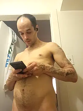 DANPOWDING online show from February 6, 2025, 1:05 am