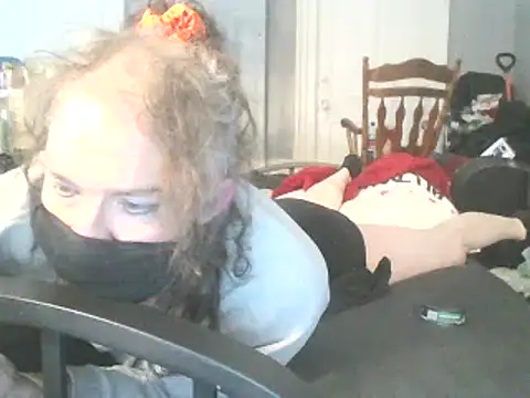 Valarie83 online show from January 25, 2025, 12:48 am