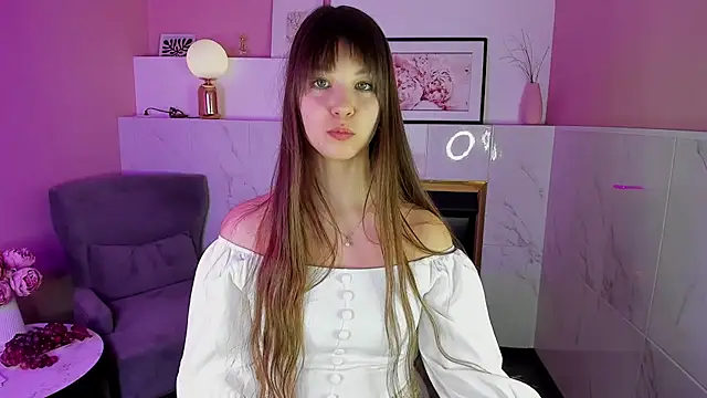 ElizaMild online show from February 18, 2025, 7:41 pm