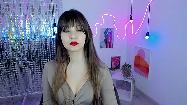 ElizaMild online show from February 7, 2025, 7:17 pm