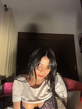 Naiara sex online show from April 21, 2026, 5:47 am