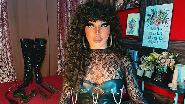 Snapshot of trixxielicious chatting on November 17, 2025, 12:53 pm trixxielicious online show from November 17, 2025, 12:53 pm