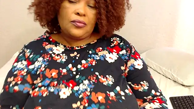 zandile online show from November 12, 2025, 6:39 am