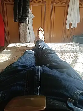 Bobby967 online show from November 25, 2025, 9:53 am