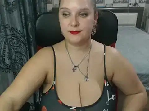 Snapshot of Boolochka chatting on February 19, 2025, 8:31 pm Boolochka online show from February 19, 2025, 8:31 pm