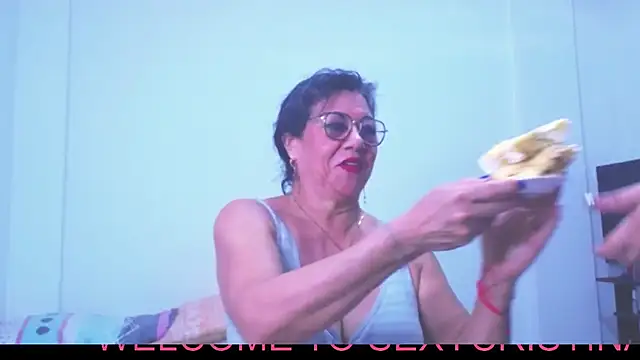 sexycristina 2 online show from November 27, 2025, 2:28 pm