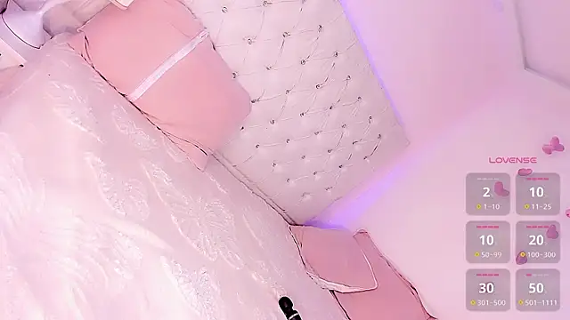 Snapshot of Michell_simons chatting on December 14, 2025, 7:52 pm Michell simons online show from December 14, 2025, 7:52 pm