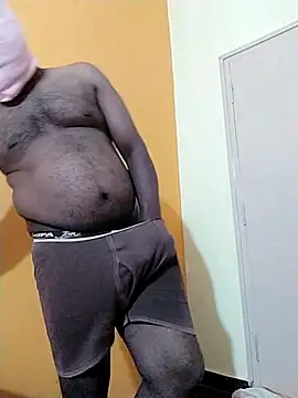 Indianguymohan online show from November 18, 2025, 4:43 pm