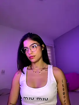 Sammy pink online show from November 16, 2025, 10:02 pm