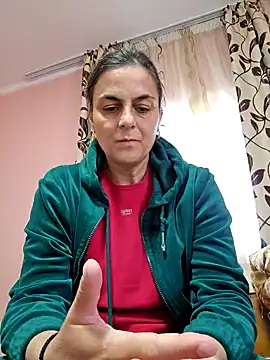 IsabelleCraft online show from March 21, 2025, 3:02 pm